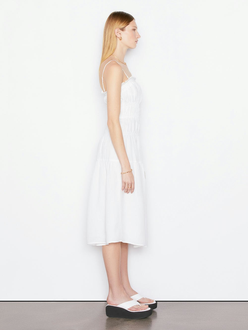 dress side view alt:fit1